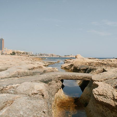 Appartamento Kensington By Shmoo - 1 Minute To The Sea Sliema Esterno foto
